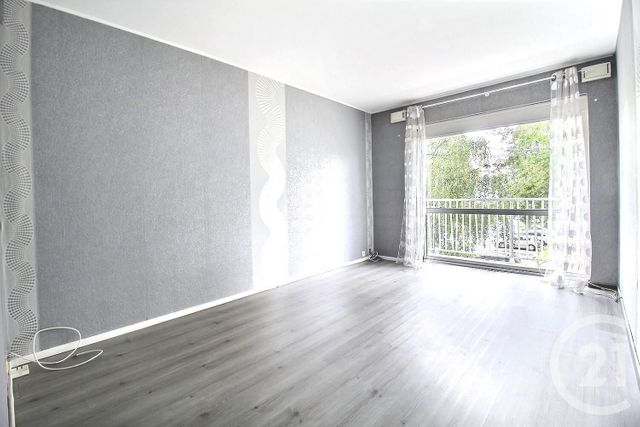 Appartement F4 à louer - 4 pièces - 66.22 m2 - FRESNES - 94 - ILE-DE-FRANCE - Century 21 Eureka